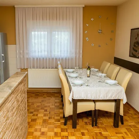 Ferienhaus Ifi *