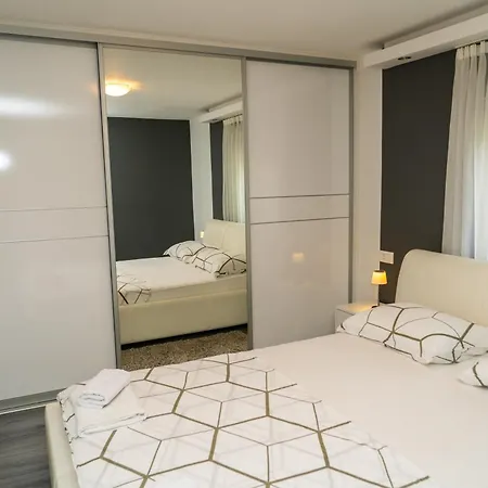 Holiday home Ifi