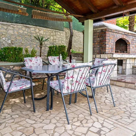 Holiday home Ifi