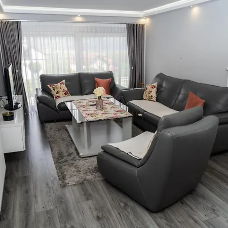 Ifi Holiday home *
