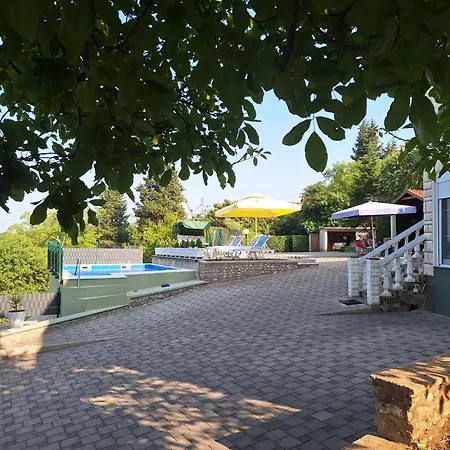 Ifi Holiday home